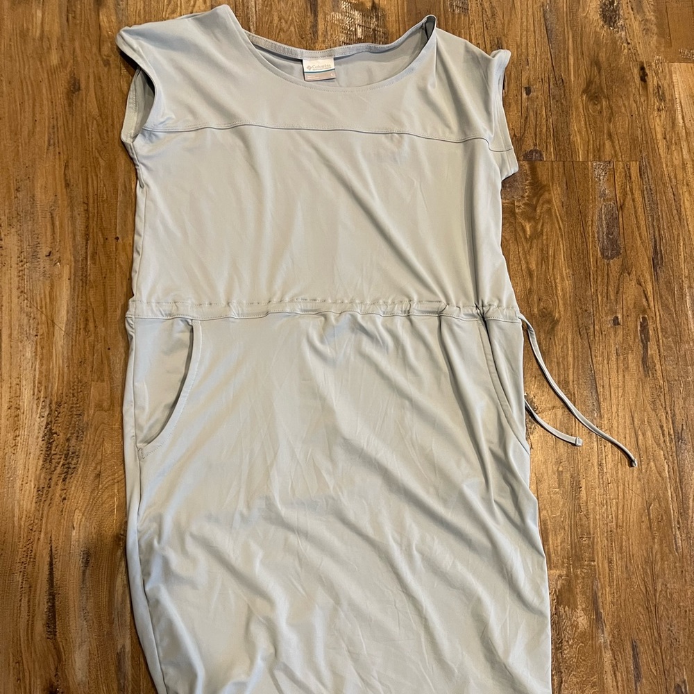 Columbia athletic dress, size small